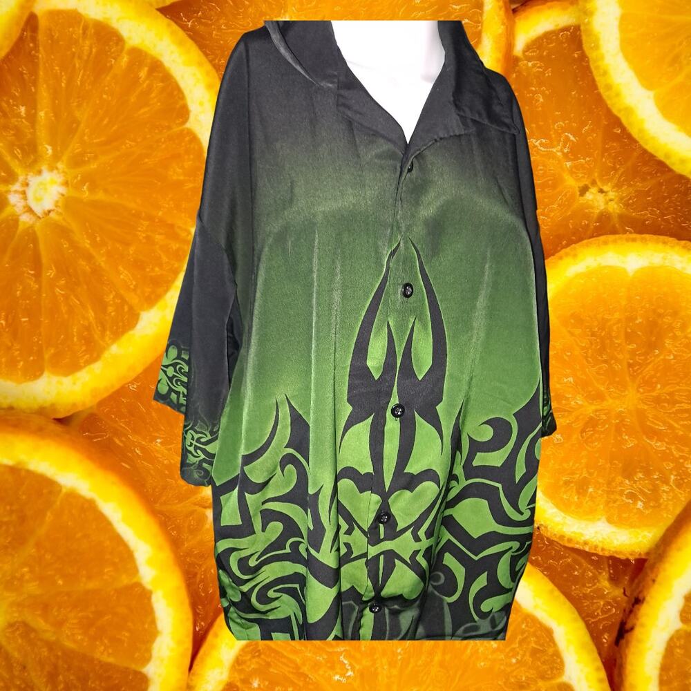 Amplify Y2K Tribal Green and Black Button Up Size XL‎